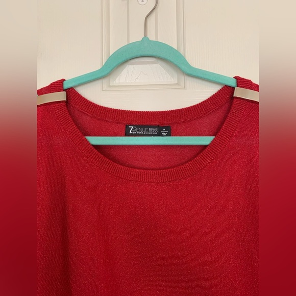 New York and company, Red sweater, size Medium - Picture 6 of 16